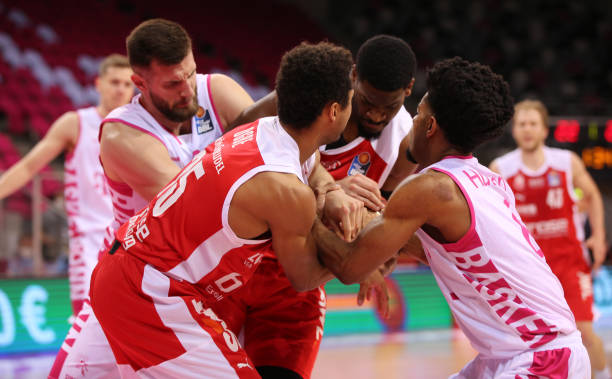 并不断刷新 并不断刷新