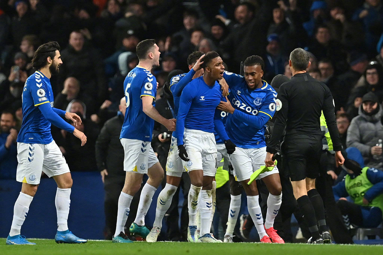 强劲对手 强劲对手