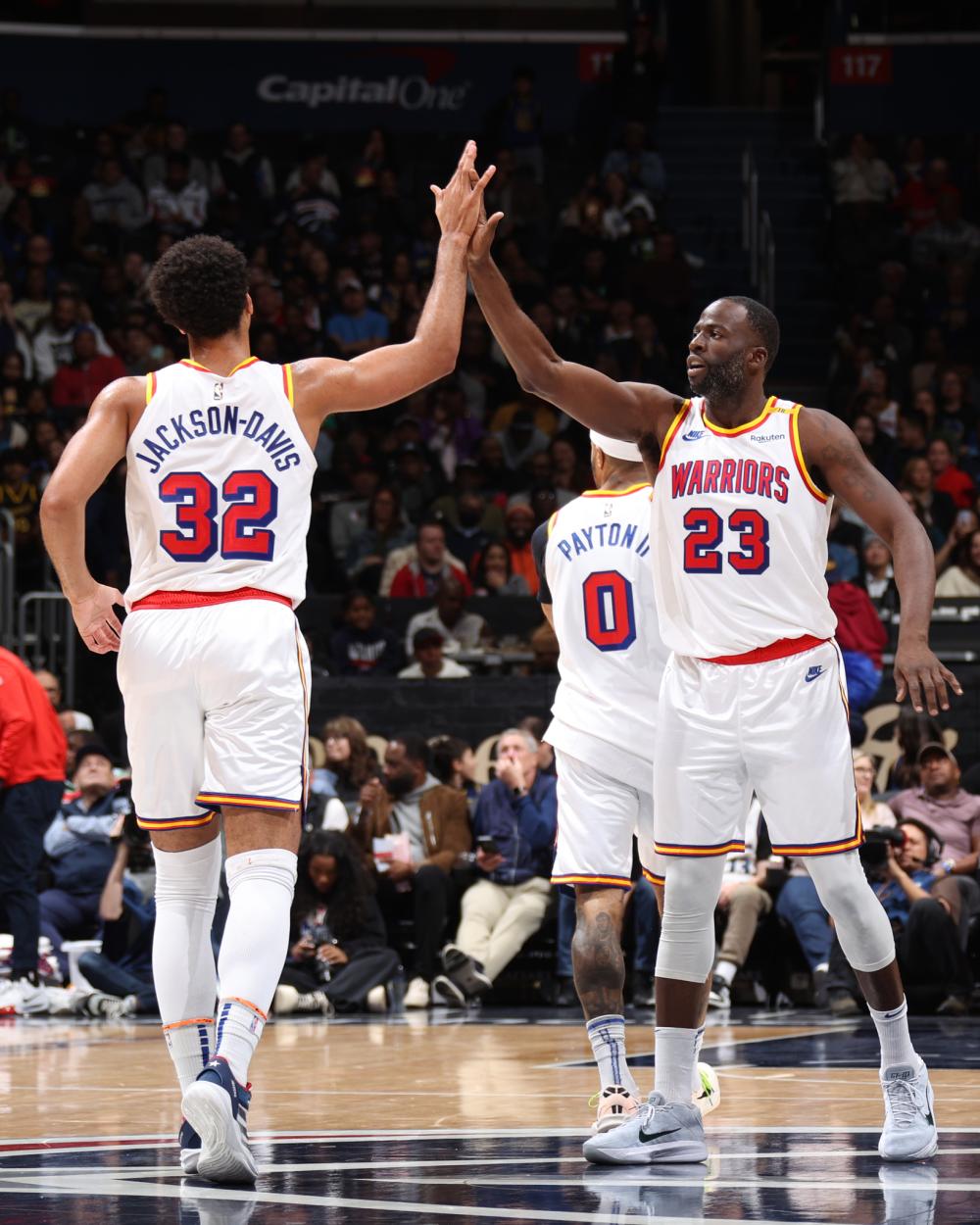 中场球员之 中场球员之