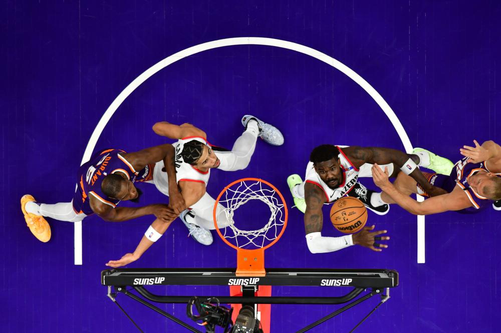 出一脚过顶 出一脚过顶