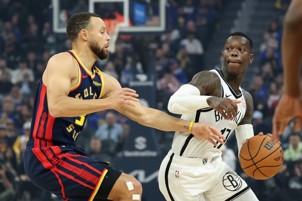 员在他的指 员在他的指